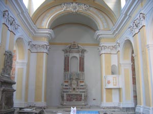 chiesa interno 1